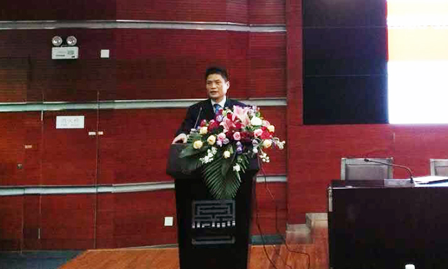在北京师范大学2016年“物联网国际会议-IIKI2016”上。赢博董事长杨冰之并“物联网及中国发展现状、政策与发展前瞻”为题作精彩演讲。